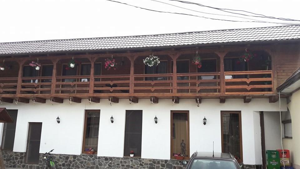 Pensiune Restaurant La Pogace Săpînţa Buitenkant foto
